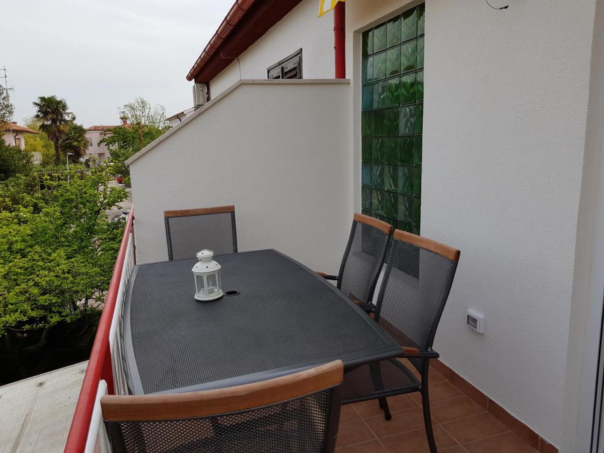 Apartman Luka Novigrad Istria エクステリア 写真